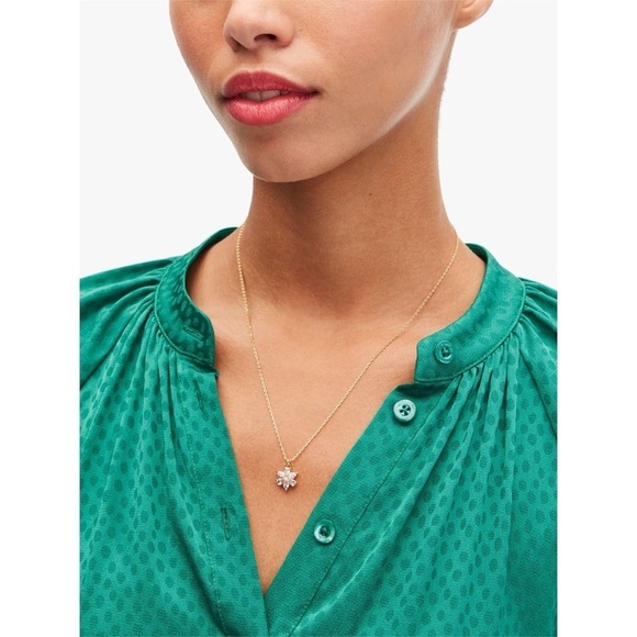 KATE SPADE • Gold Myosotis Clear Flower Pendant Necklace - Picture 3 of 4